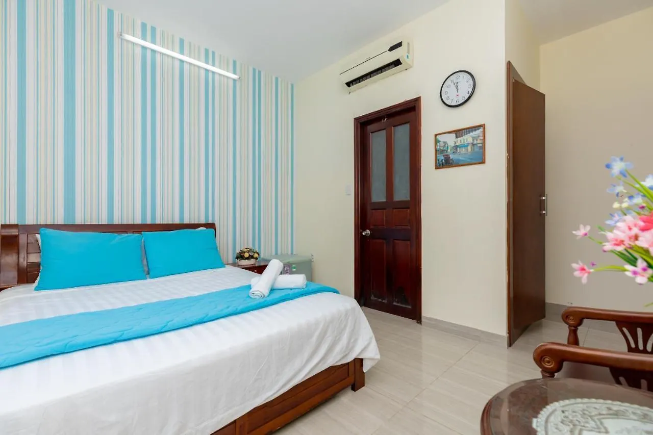 Huong Giang Seaside Villa, Βουνγκ Τάου Βίλα