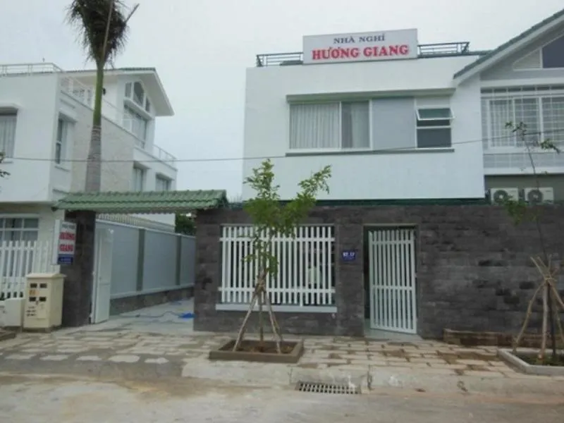 Huong Giang Seaside Villa, Βουνγκ Τάου Βίλα