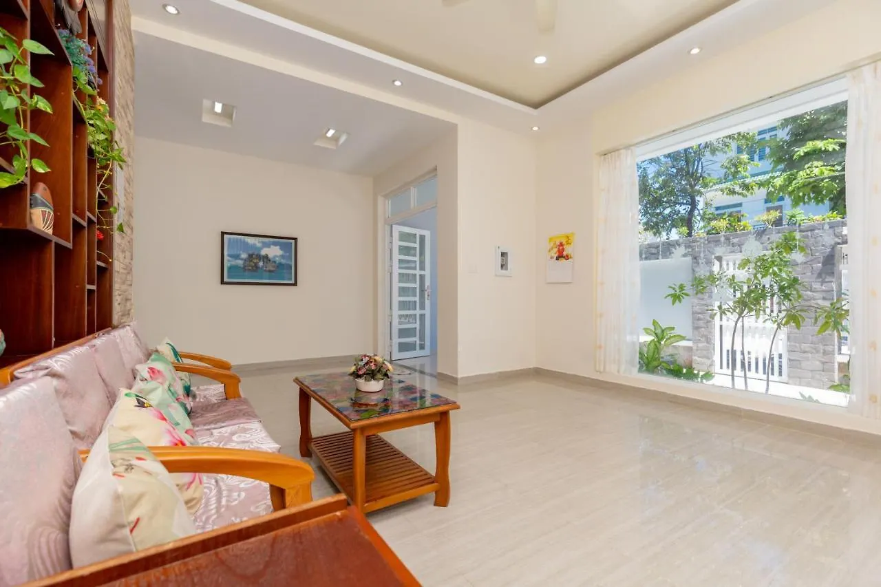 Villa Huong Giang Seaside Villa, Vung Tau Vietnam